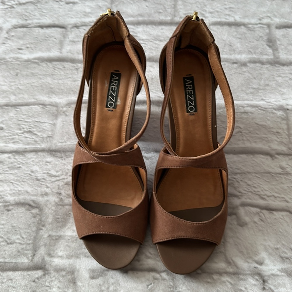 Arezzo Women’s Open Toe Brown Suede Shoes Size 9